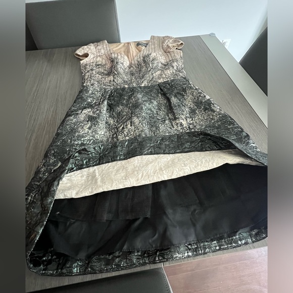 Elegant Theia Cocktail Dress - Size 6 - Picture 8 of 9